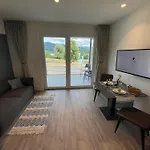 Stunning Woerthersee 16 * Sekull