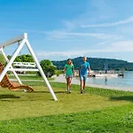 Stunning Woerthersee 16 * Sekull