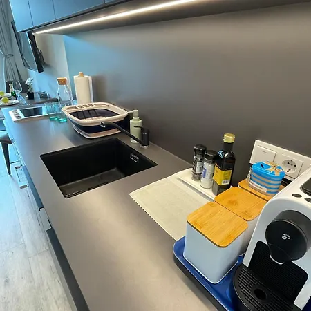 Stunning Woerthersee 16 *